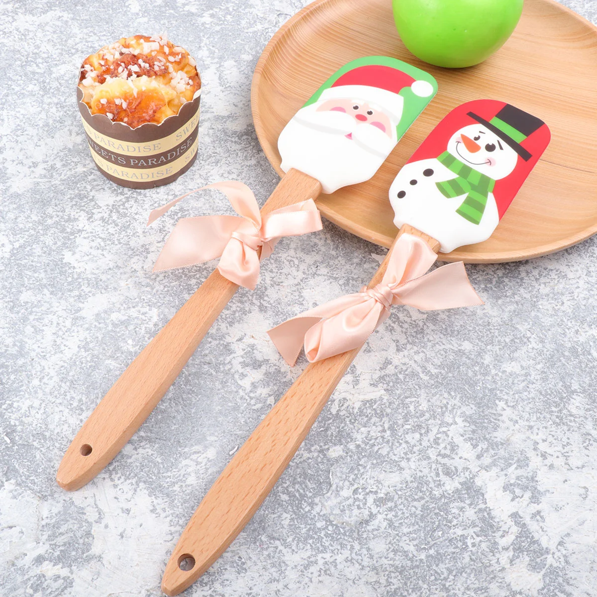 

2pcs Cake Scraper Portable Christmas Kitchen Scraper Scraper Tool Butter Scraper for Home Restaurant Kitchen