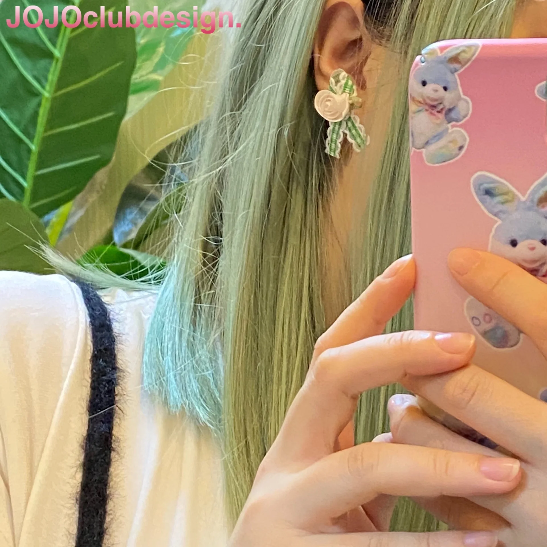 Jojoclub-Original Design Romantic Flower Plaid Female Sexy Retro Stud Earrings |