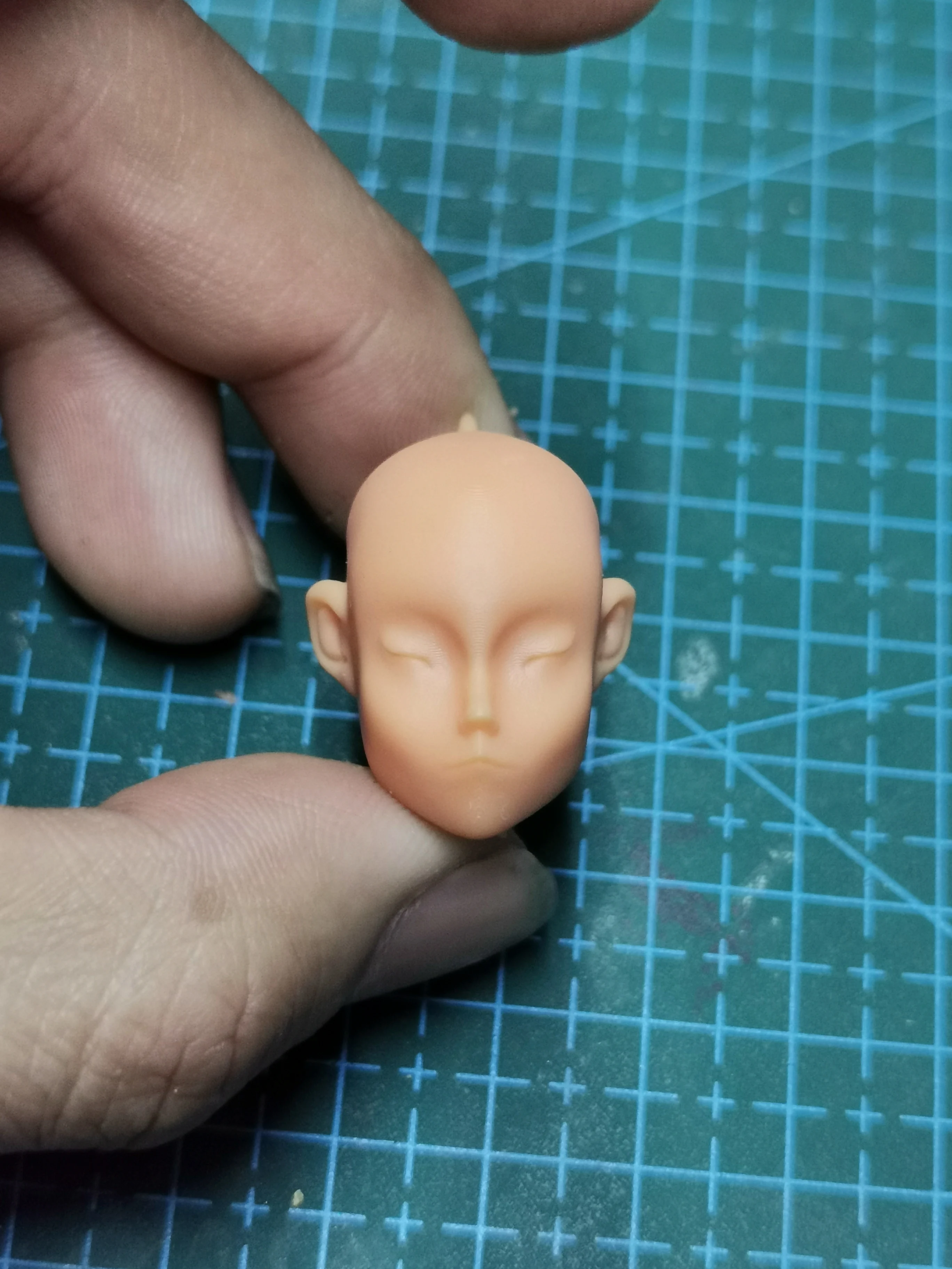 

Close Eyes Youth Bald 1/6 / 1/12 Unpainted Male Head Sculpt Carved SOldier Model Fit 12"/ 6" Action Figure Body Dolls