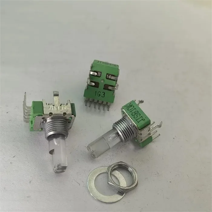 Стандартный двойной потенциометр Alpha 142 ручка B10k 18MMF со средней точкой белая 6