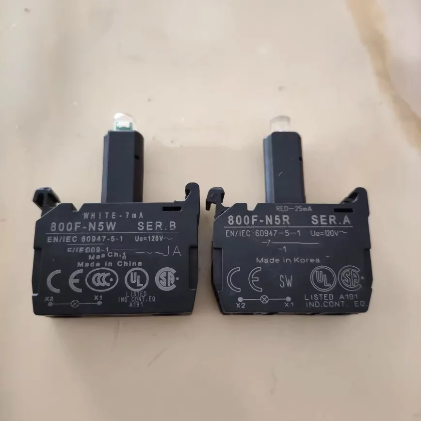 

AB 800F-N5W (white Light), 800F-N5R (red Light) Voltage 120V Indicator Module