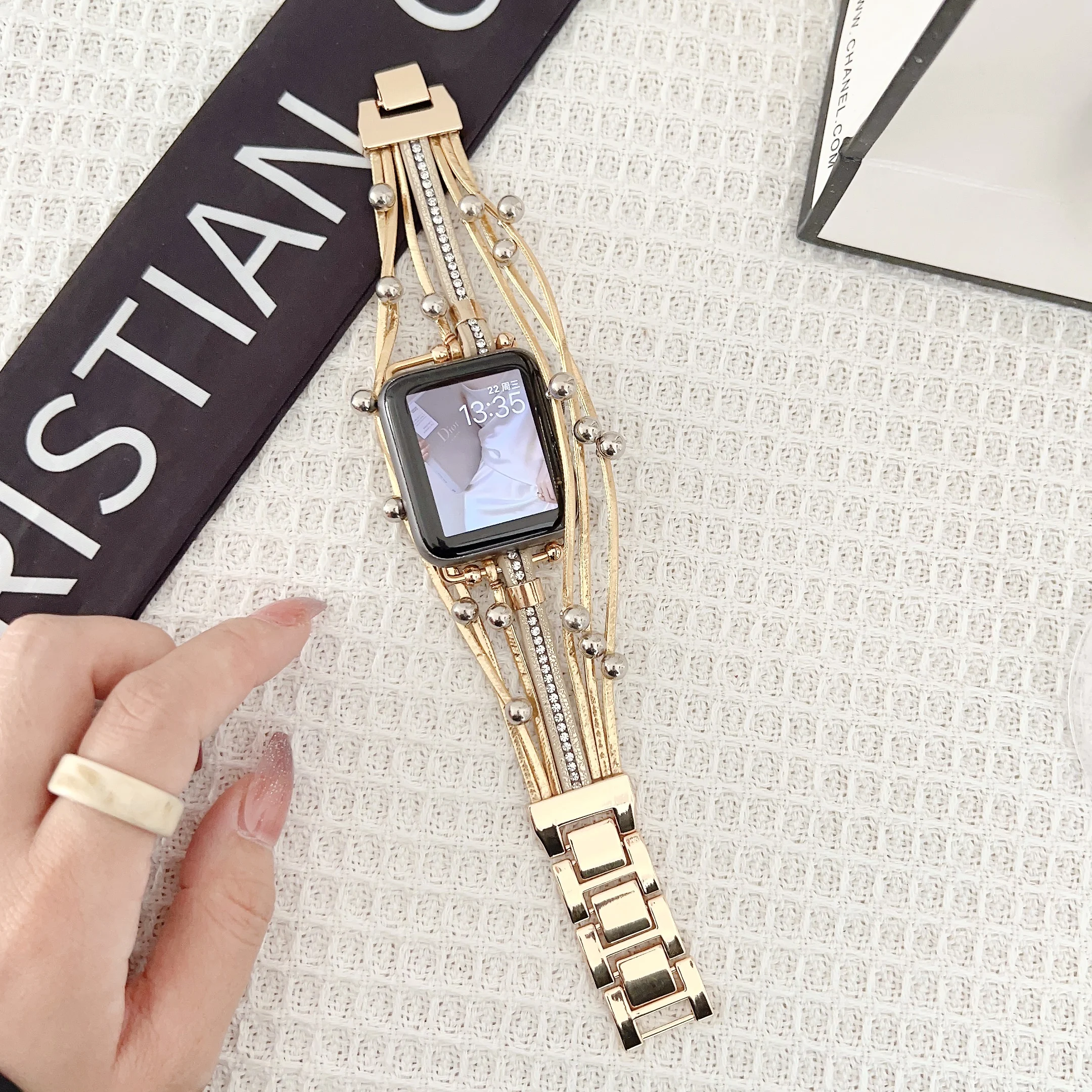 

Popular Decoration Bracelet for Apple Watch 42/38 40/44mm SE8 7 6 5 Lady Loop for Iwatch Band 49Ultra 4 3 2 41/45mm Strap Correa