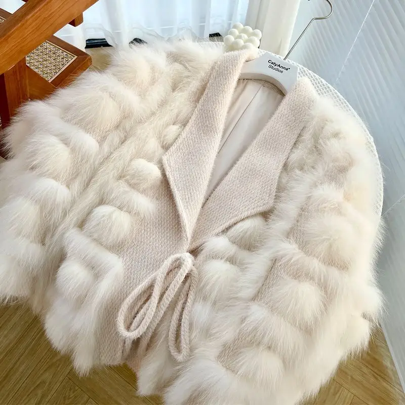 Small Crowd Design Feeling Imitation Fox Fur Coat Women's 2022 Winter New Young Fashion Cardigan Elegant Women's Coat
