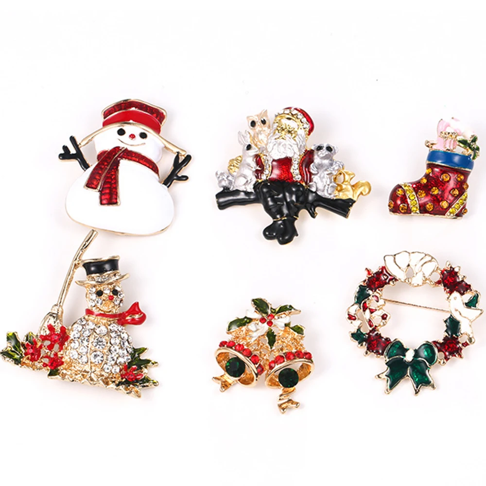 

Xmas Enamel Brooch Pins Snowman Santa Clas Tree Wreath Metal Brooches Trendy Jewelry Gift for Women Ladies Merry Christmas Decor