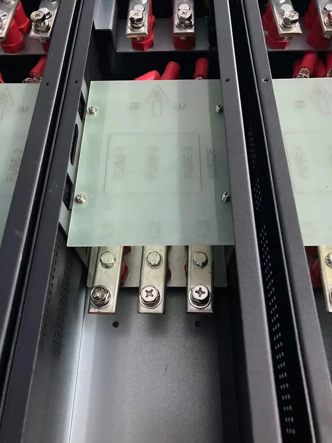 ETL 3-фазный PDU 415 В 220 C19 Розетка Монтаж в стойку Блок распределения питания