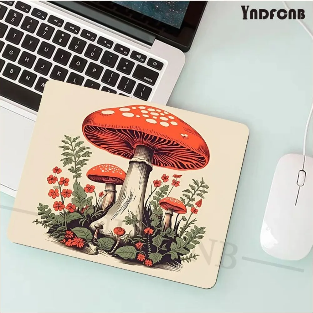 Маленький игровой коврик для мыши Размером 25x29 см в виде грибов Настольный