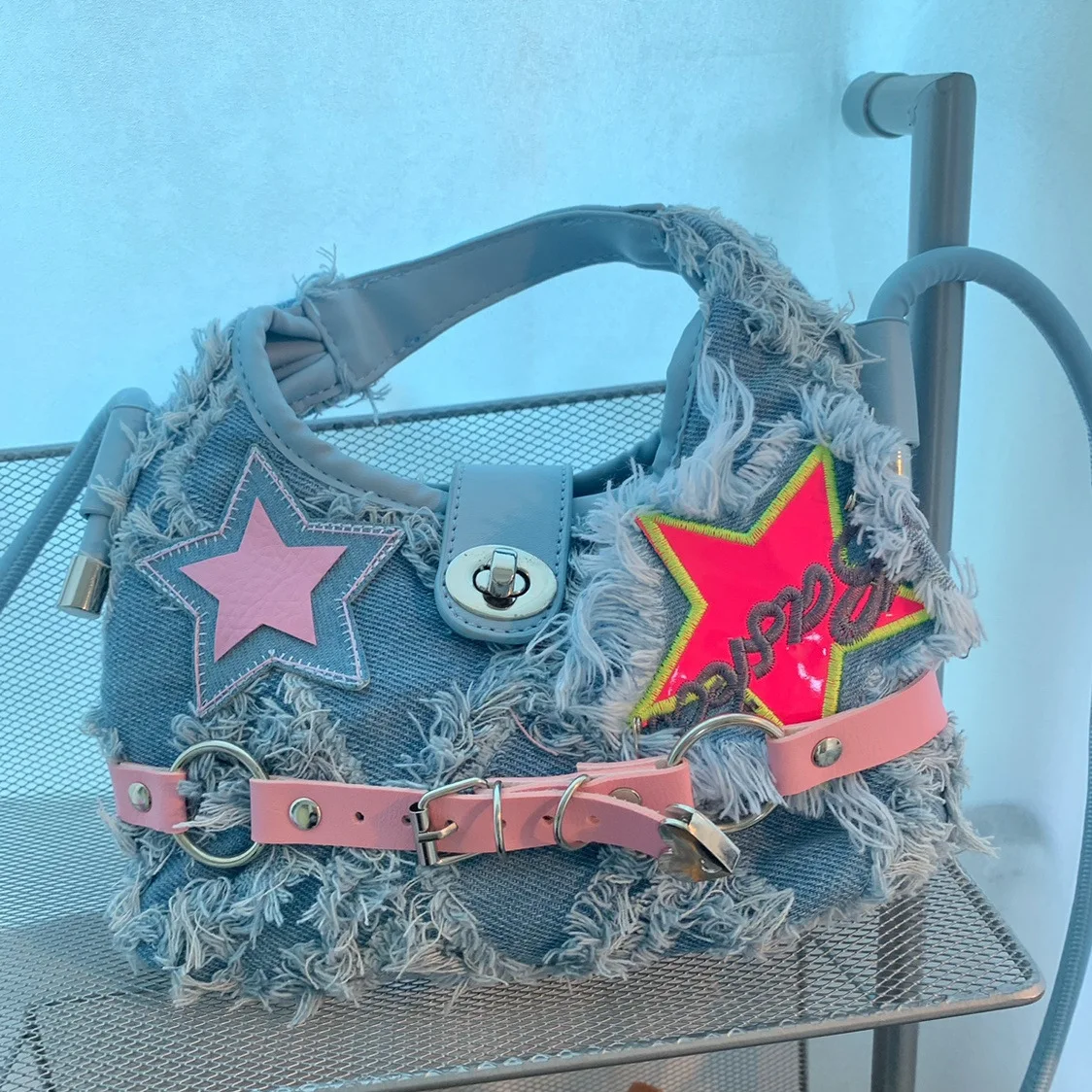 

Hip Hop Women Bag Soft Denim Star Handbag Belt Buckle y2k Spice Girls Pink Pentagram Patch Design Tassels Raw Edge Crossbody Bag