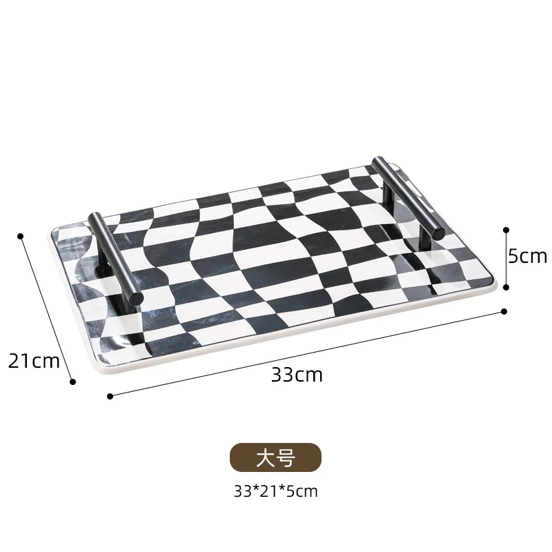 Квадратный керамический поднос с шахматным узором в скандинавском стиле черный