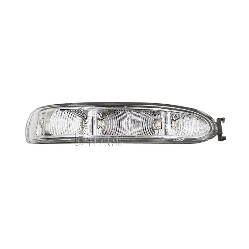Указатель поворота в боковое зеркало для Mercedes-Benz W209 CLK 2002-2009 (CLK200, CLK220, CLK240, CLK270, CLK280), Viano W639 (art.: 3920d95ffe119) - 3920d95ffe119