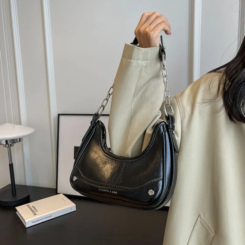 Women's Fashion Chain Crossbody Bag Commuting Simple Retro Underarm Shoulder Bags Solid Color Leather Satchel Versatile Simple