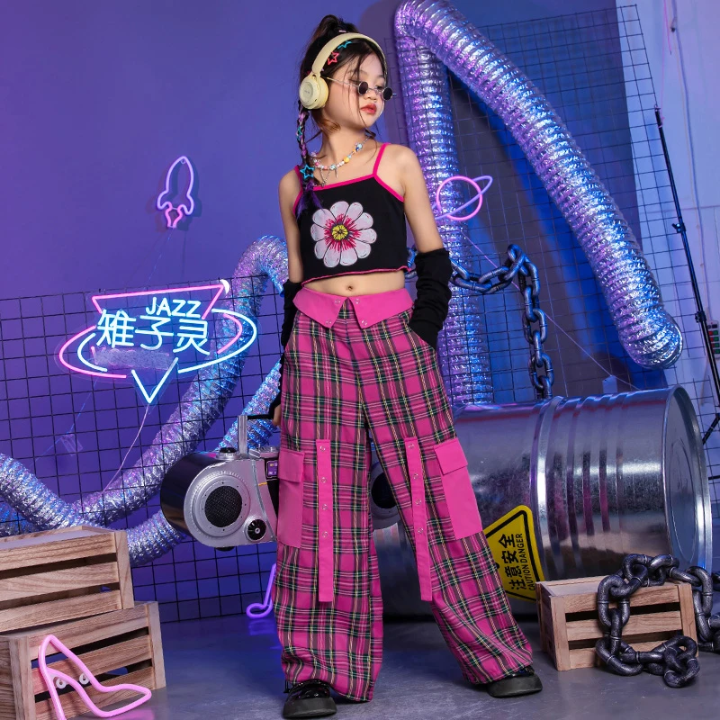 

Детские джазовые танцевальные костюмы для девочек, черный жилет, розовые клетчатые свободные брюки, костюм, уличная одежда, детская танцевальная одежда в стиле хип-хоп DQL8471, 2023