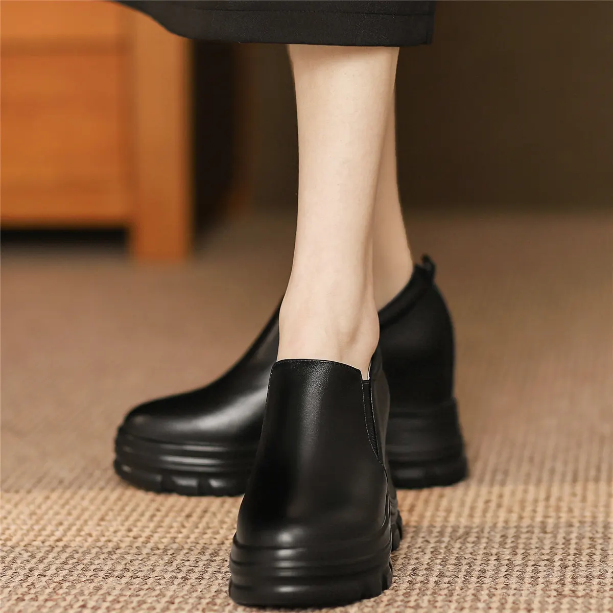 2022 Fashion Sneakers Women Genuine Leather Chunky High Heels Motorcycle Boots Female Round Toe Platform Pumps Shoe Casual Shoes