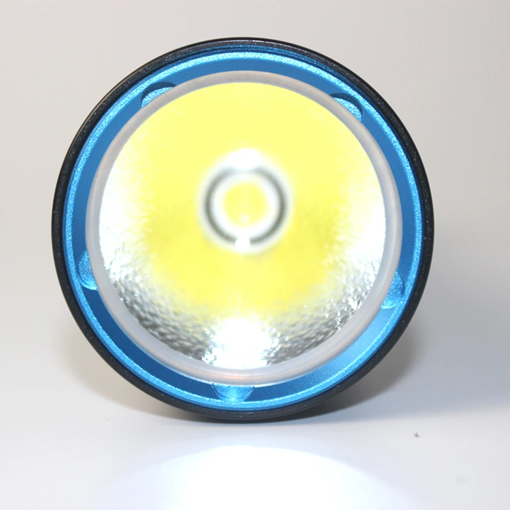 Профессиональный фонарик для дайвинга XHP70 26650 лм глубина 80 м