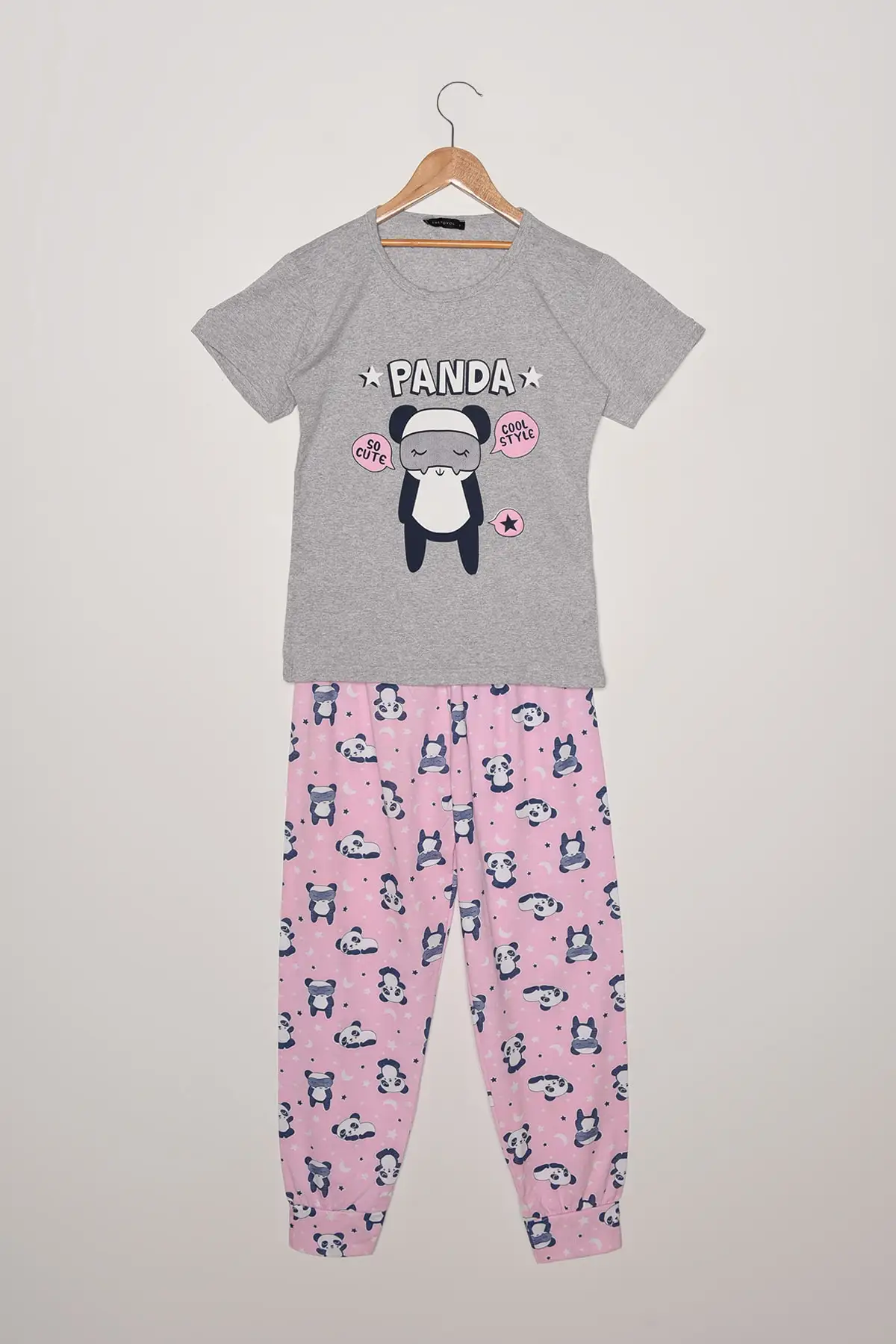 

Trendyol Printed Knitted Pajamas Set THMSS21PT1284