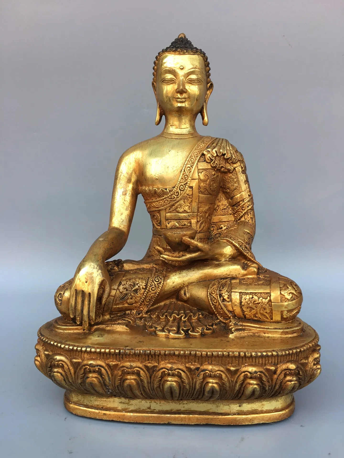 

11" Chinese Folk Collection Old Bronze Gilt Shakyamuni lotus platform Amitabha Sitting Buddha worship buddha Town house Exorcism