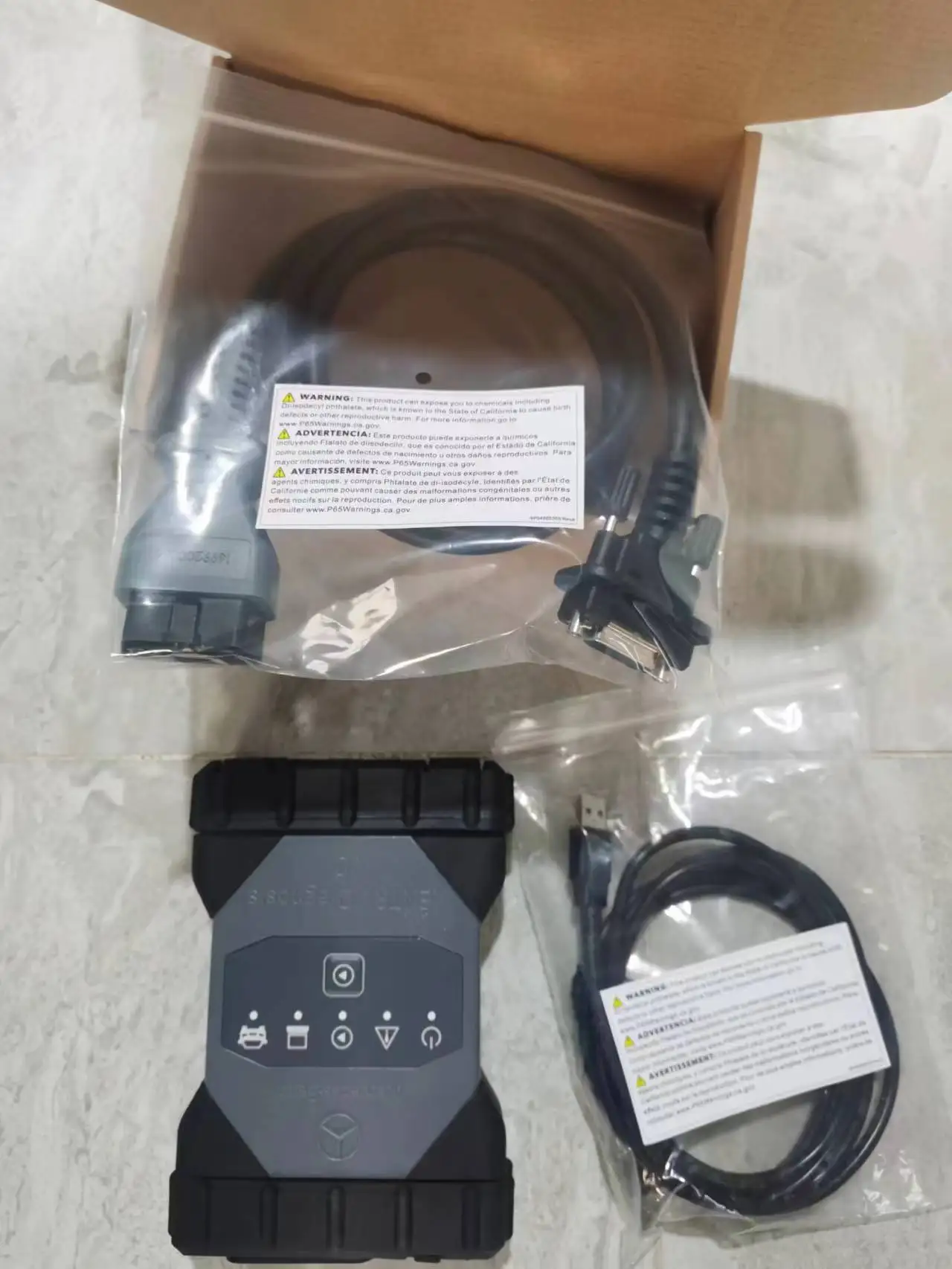 

BENZ оригинальный мультиплексор VCI C6 Xentry Diagnosis или CLONE C6 dengan Alba z SSD V2025