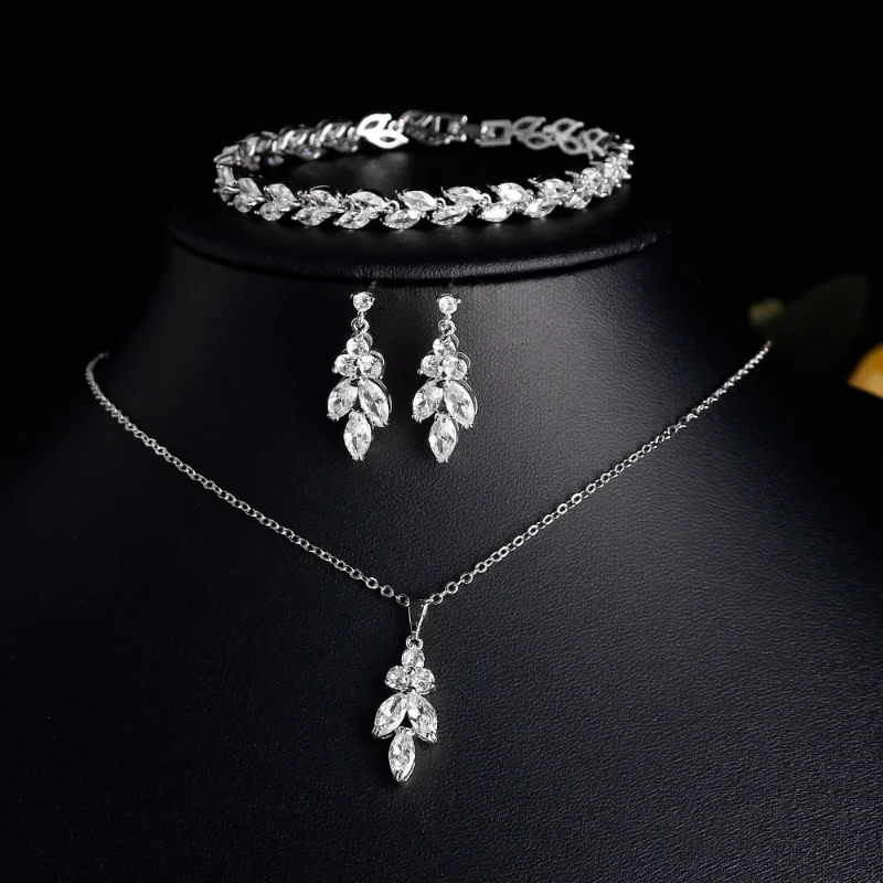 

Uilz Luxury Shiny Cubic Zirconia Brides Wedding Jewelry Sets for Women Leaf Crystal Necklace Earrings Bracelet New Pendientes