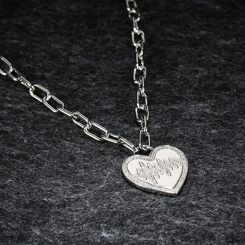 

APM STYLE High Quality 925 Sterling Silver Diamond-encrusted Heart Heart Necklace For Valentine's Day Temperament