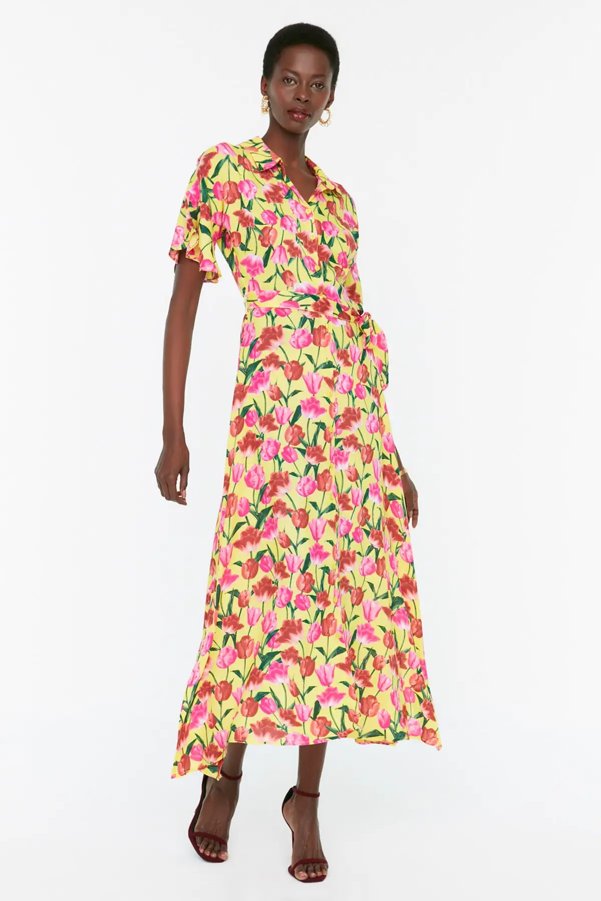 

Желтое платье-рубашка с поясом, модель TWOSS19EL0094 Цветочная вискозная, крутая комфортная куртка, воротник, средней длины, короткий рукав