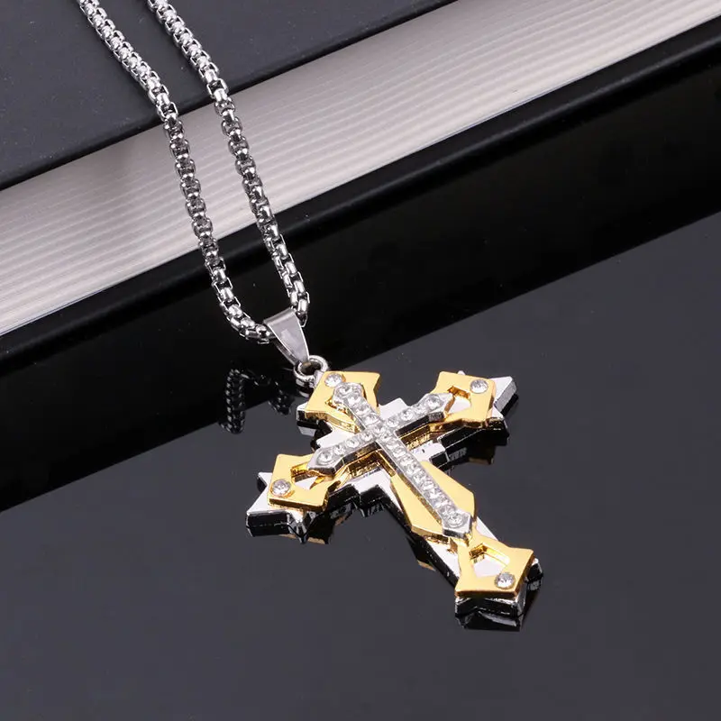 Большой кулон с перекрестными бусинами серебристого цвета в готическом стиле |