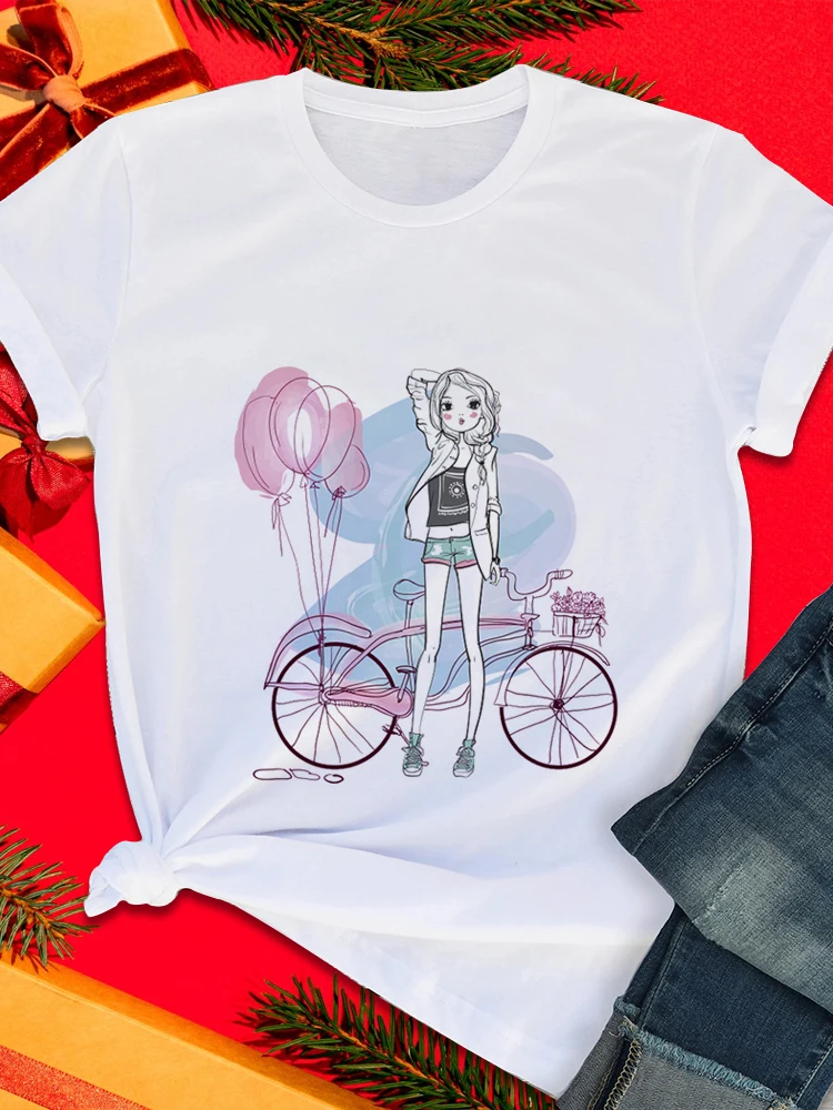 Рисунок 6 - Футболка женская с коротким рукавом