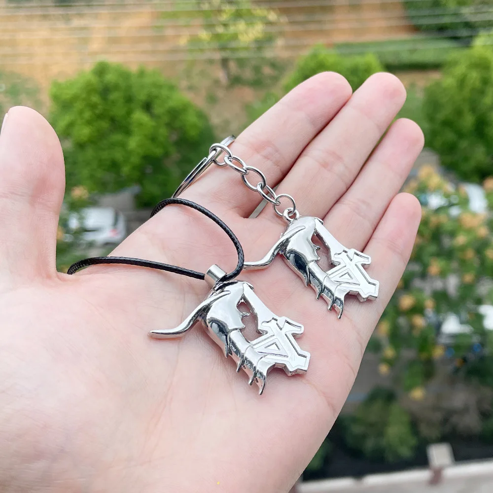 Ulquiorra Cifer популярное аниме 2D периферийный персонаж в том же стиле маска кулон