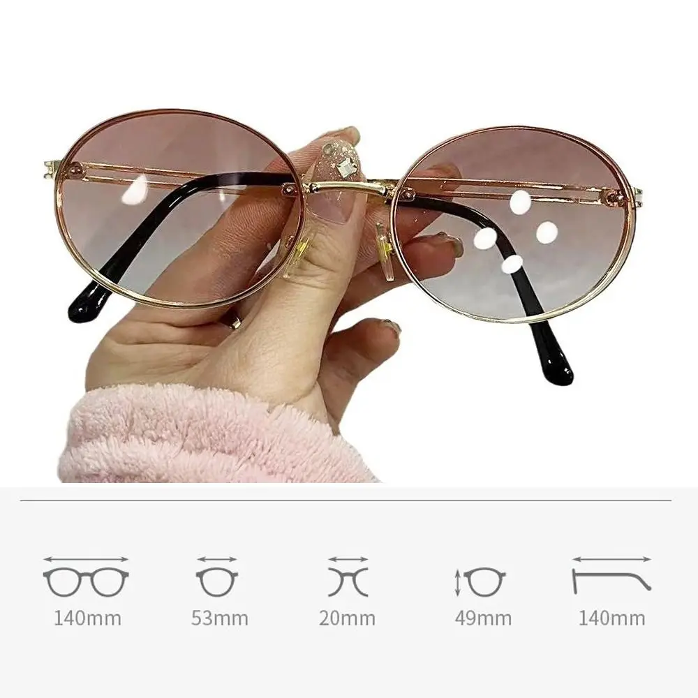 Солнцезащитные очки в овальной оправе стиле ретро