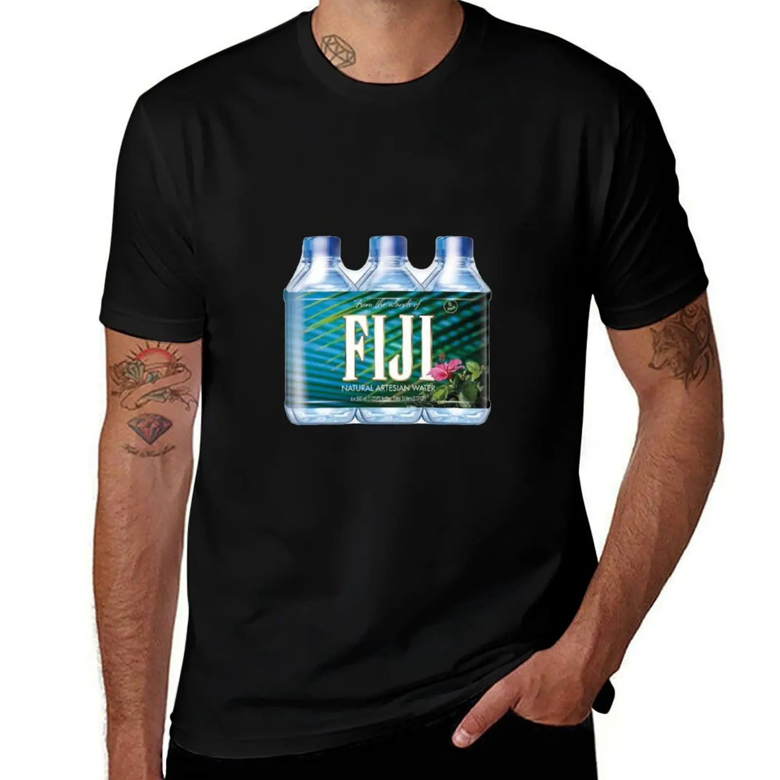 Фото Футболка FIJI WATER SIXPACK, простая повседневная футболка с короткими рукавами №1