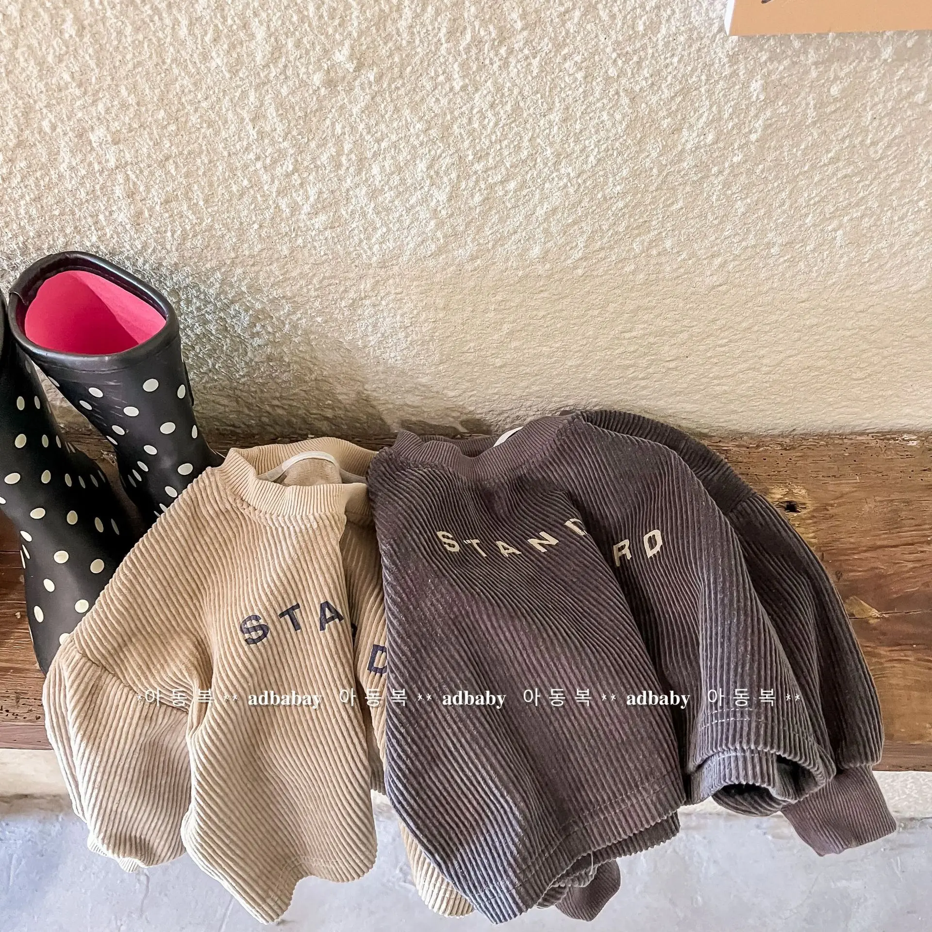 2022 New Children Corduroy Sweatshirt Autumn Baby Long Sleeve T Shirts Fashion Boys Girls Letter Print Sweatshirt Kids Shirts