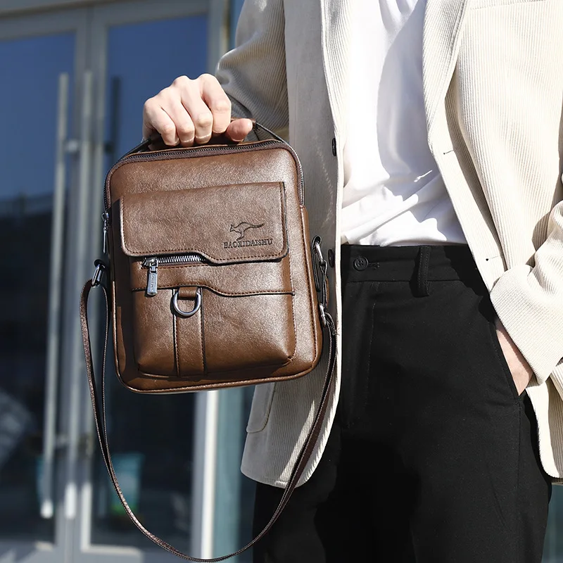 Мужская кожаная сумка-кенгуру через плечо