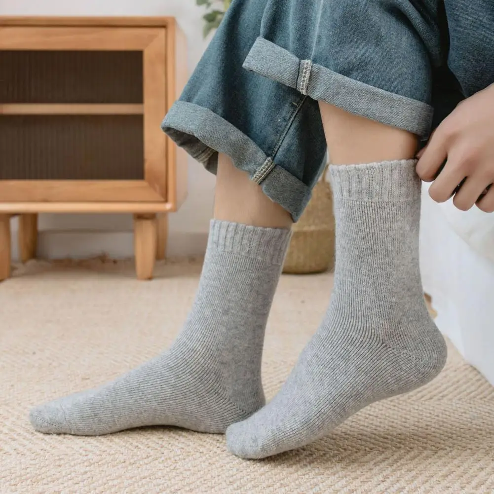 Носки женские зимние средней длины утепленные вязаные Нескользящие однотонные