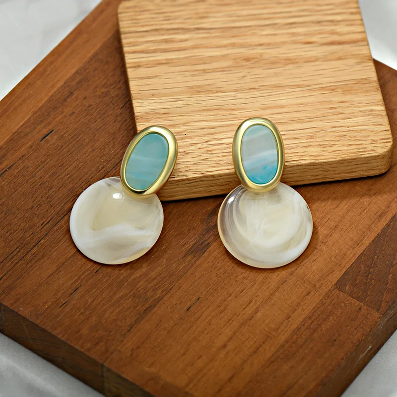 

Blue And White Silver Needle Earrings