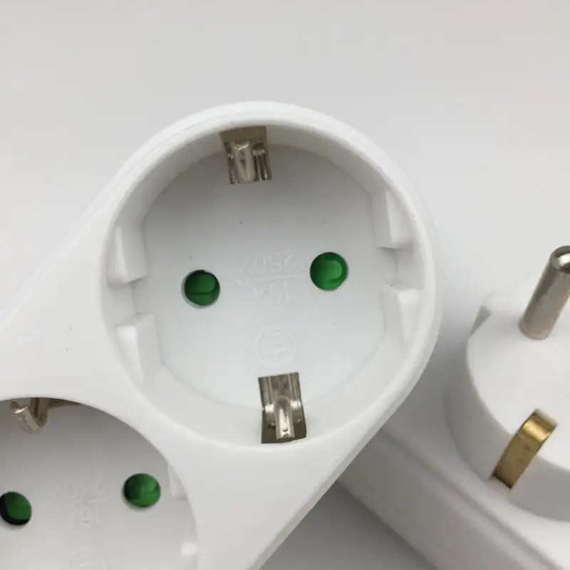 

Portable 1 Out 3 Wall Socket Power Conversion 16a 250v 3500w Smart Home Eu De Plug Converter Suitable For Travel And Home