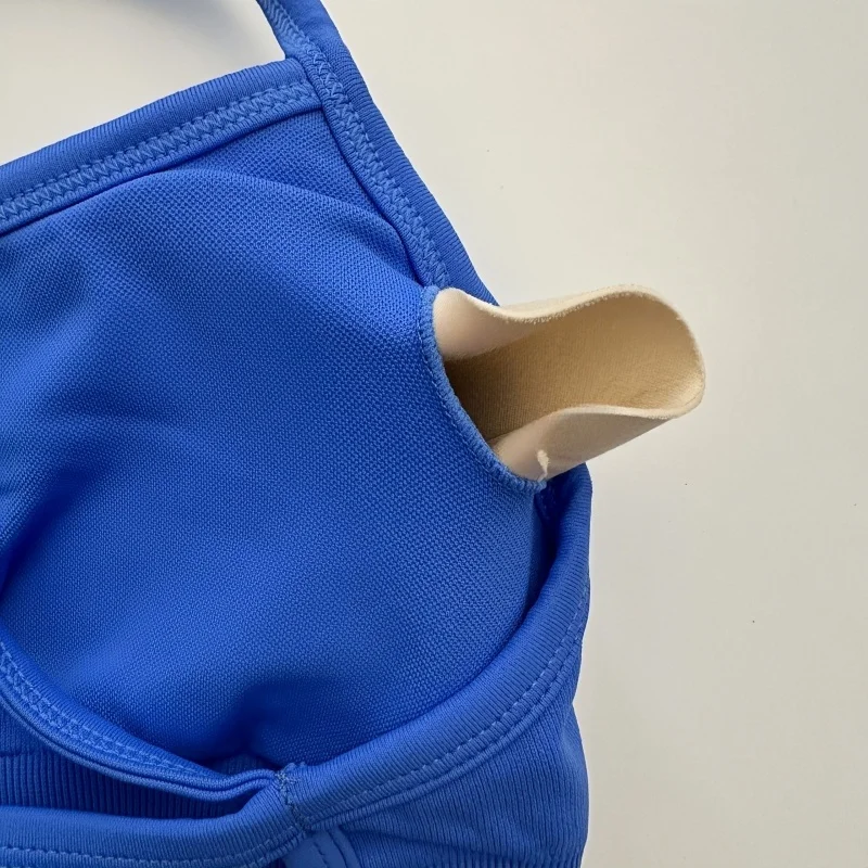 Спортивный бюстгальтер с динамической спинкой женский бесшовный