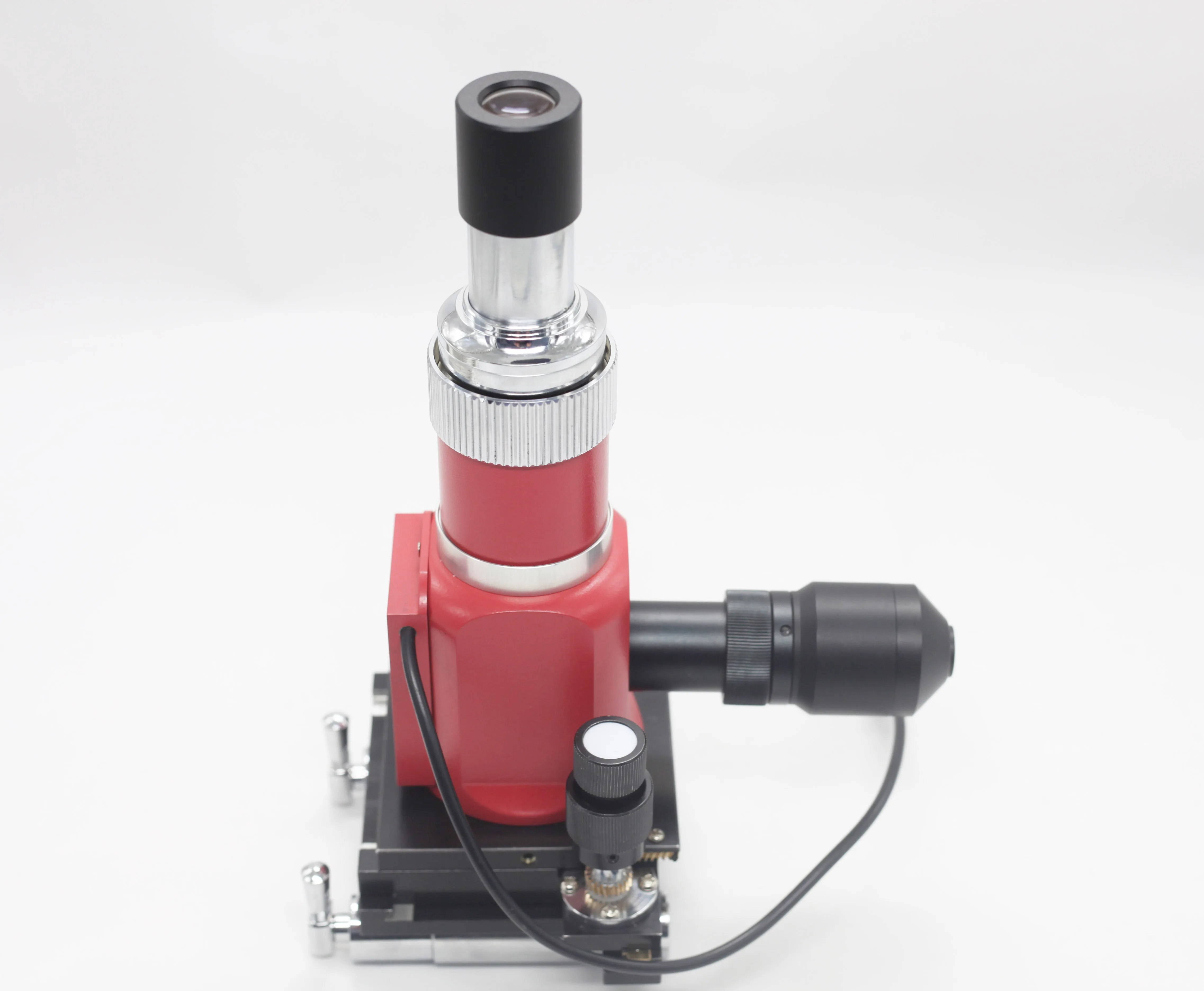 

Metallurgical Microscope SM500 can connect CCD adaptor to PC