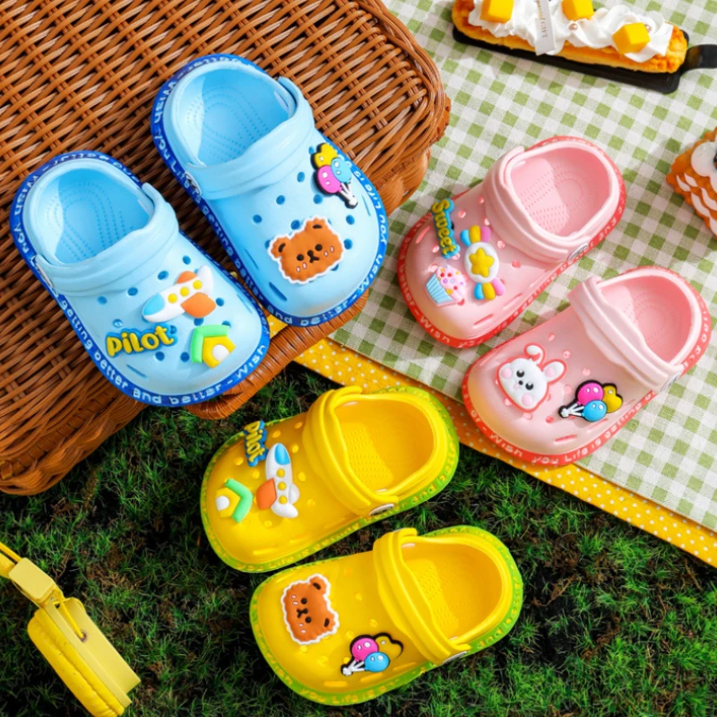 

Kids Summer Cartoon Cave Hole Sandals 2022 Garden Beach Slippers Sandals Non-Slip Soft Soled Quick Drying Shoes