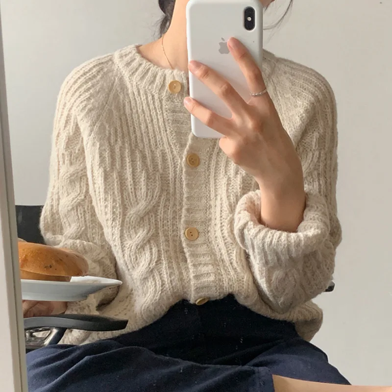 

Winter Women Twisted Knitted Cardigans Fashion Solid Jumpers Vintage Chic O-Neck Sweaters Autumn New Single-Breasted Knitwear