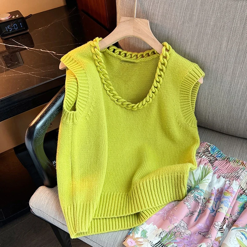 Design sense green knitted vest top women's French  2022 summer new  retro camisole  oversized sweater  High Street