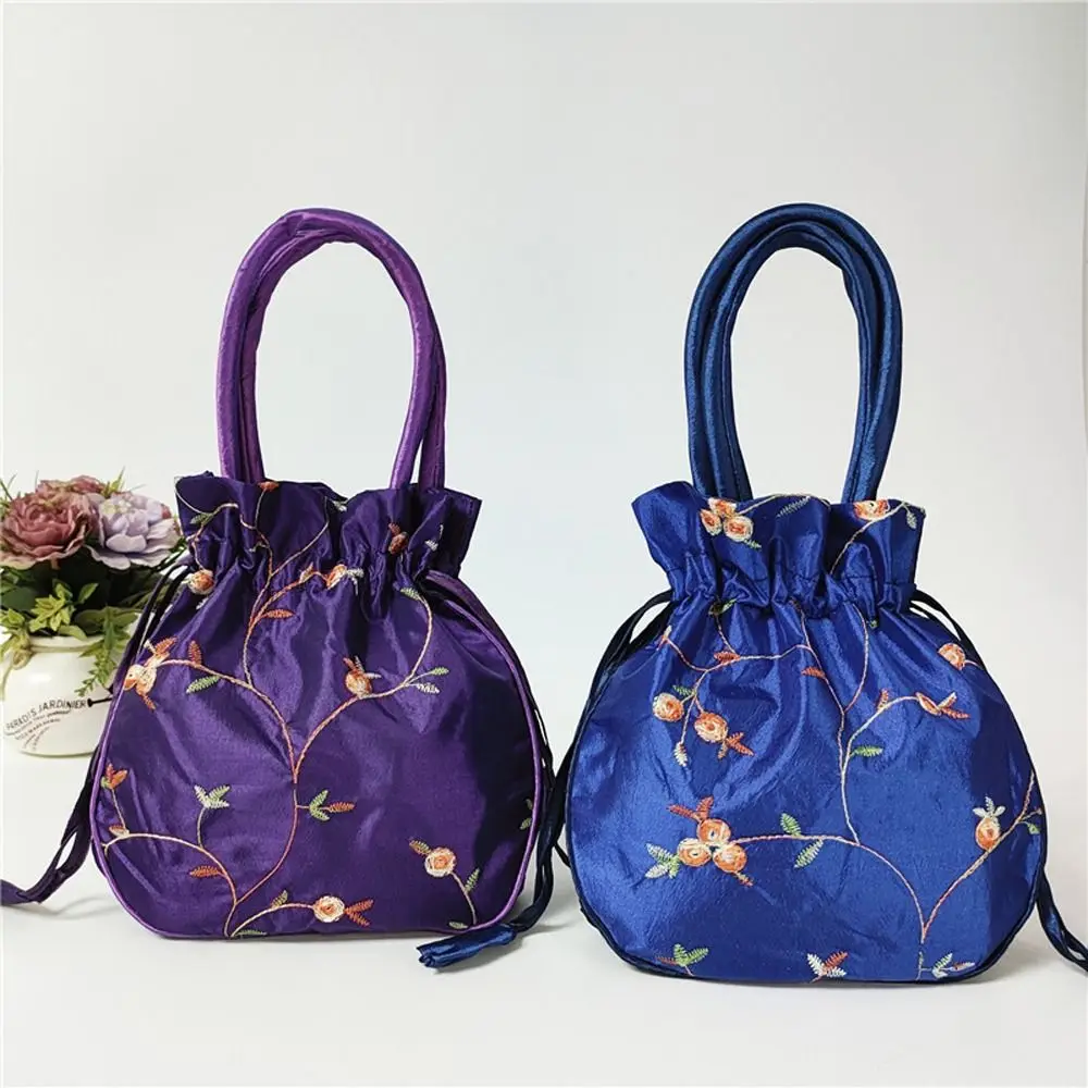 

Sanitary Napkin Bag Ethnic Style Embroidery Hanfu Drawstrings Bags Women Flower Handbags Small Storage Bags Jewerly Packing Bag