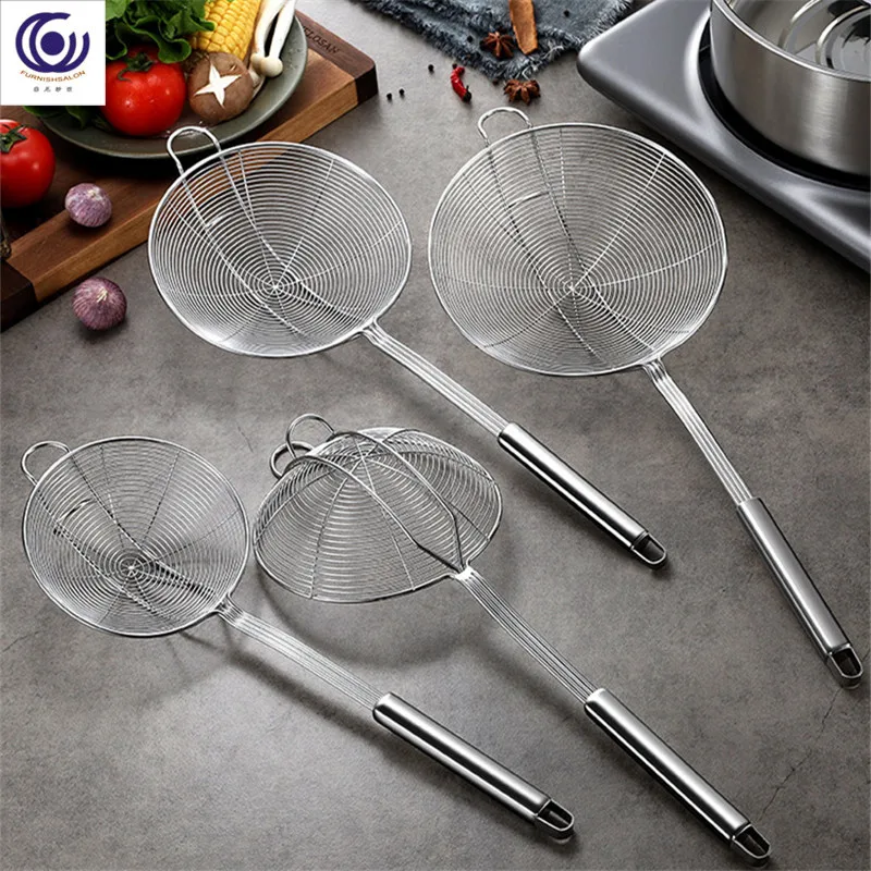 

Dumpling scoop household chaffy dish strainer 304 stainless steel big fence kitchen noodle scoop fried strainer