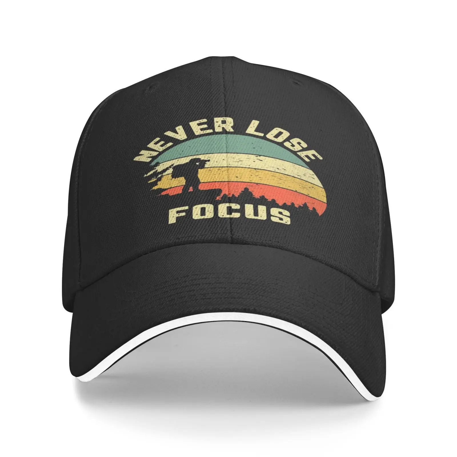 

Шапка для фотосъемки с надписью «Never Lost Focus»