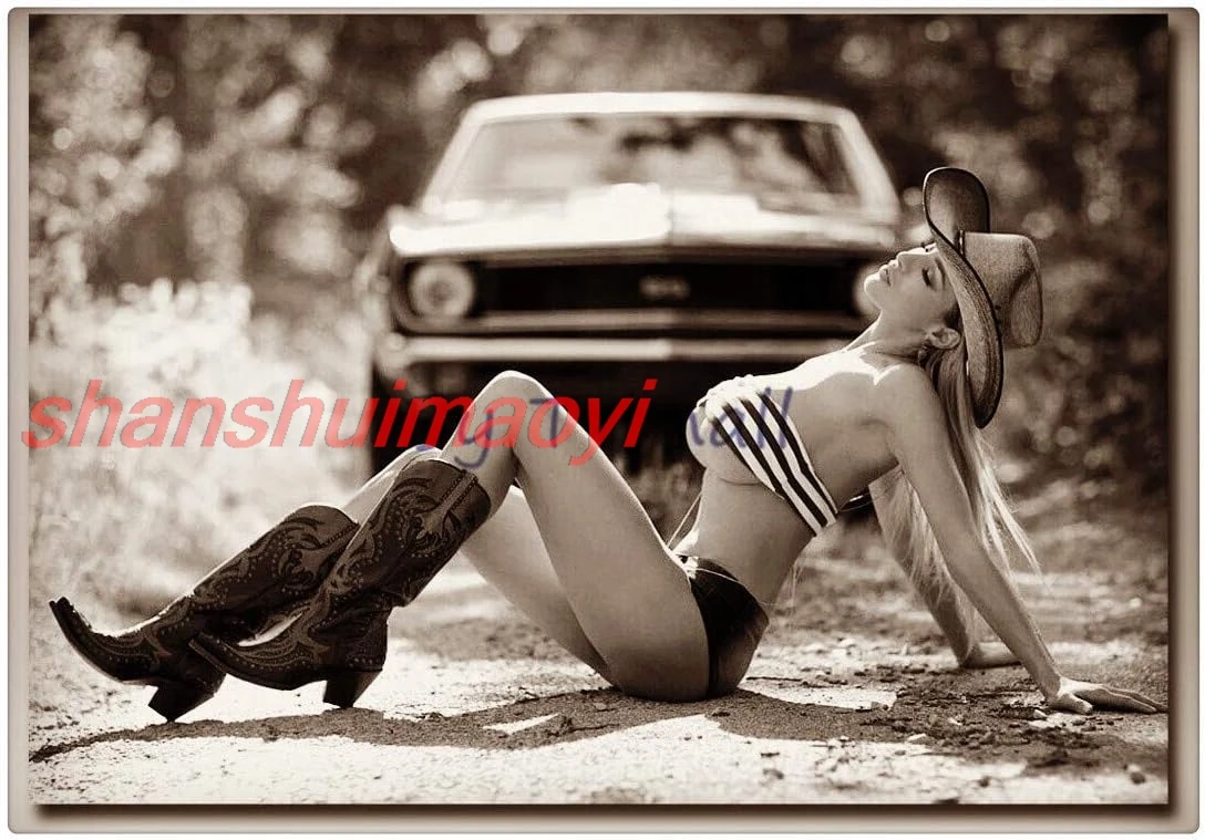 TYmall Винтажный вид Pinup Girl Горячая ковбойская девушка Старая красная машина