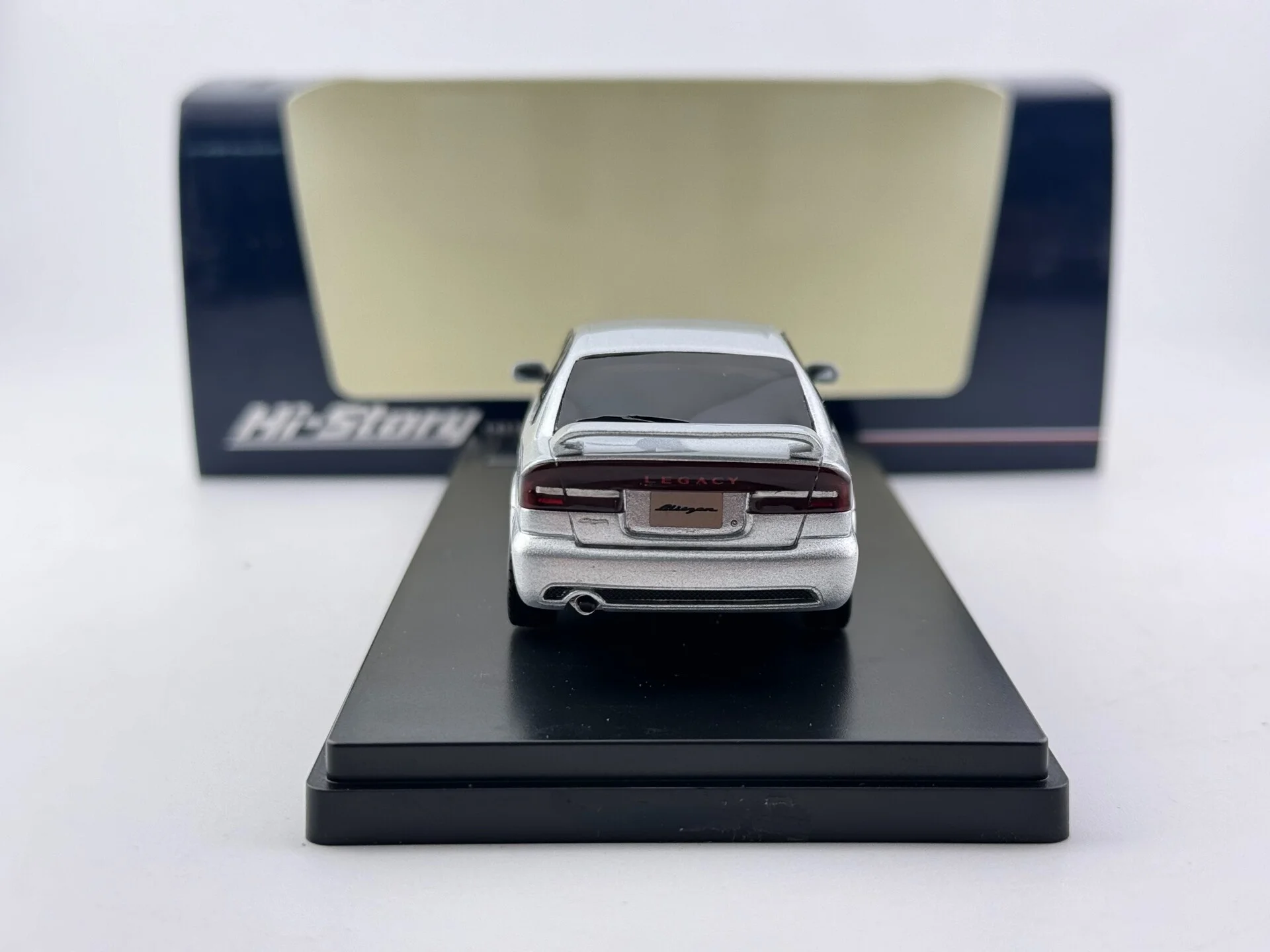 Фото Модель автомобиля Subaru Legacy из смолы, масштаб 1/43, с эффектом взрыва окон, Hi Story №5