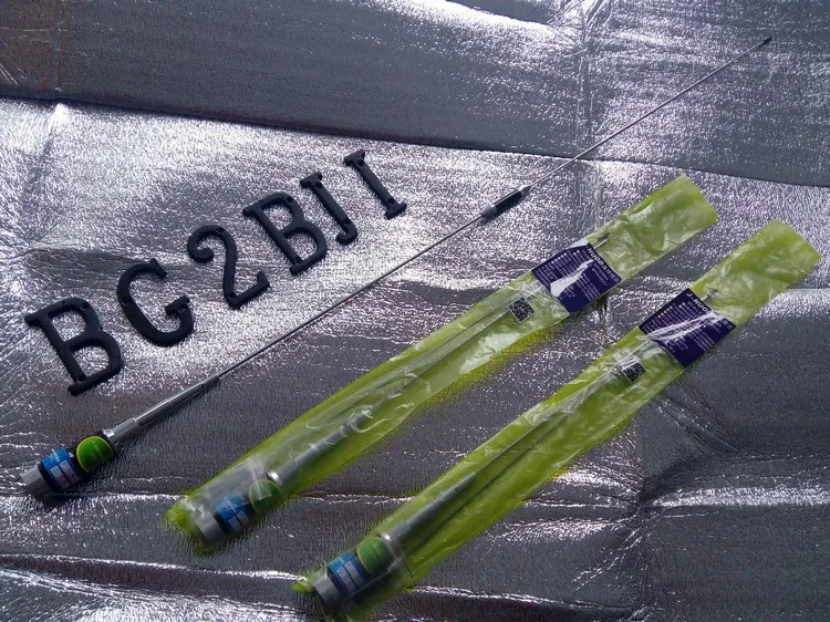 

No.2 U-section 400-470MHz central plus high gain vehicle mounted antenna vehicle mounted Interphone Antenna