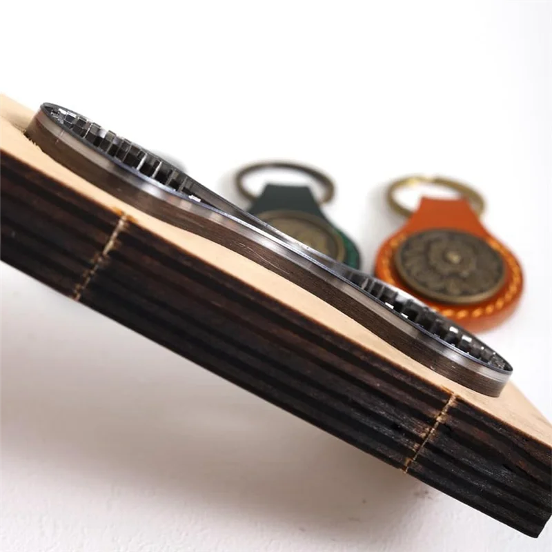 Штамп для резки кожаных брелоков