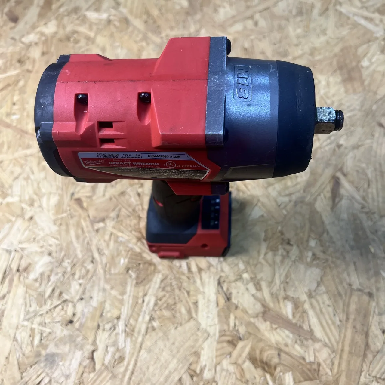 Литиевая батарея Milwaukee M18V 2967-20 бесщеточный 1/2 мощный ударный гайковерт