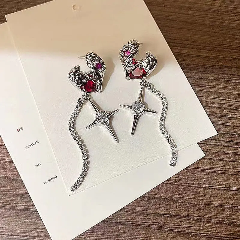 

Irregular Heart Dangle Earrings for Women Fashion Rhinestone Star Tassel Stud Earrings Female Y2K Drop Earrings Vintage Eardrop