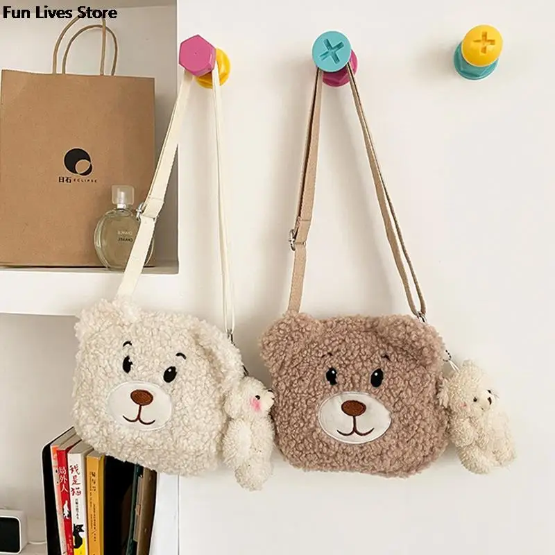 

Сумка-мессенджер с мультяшным медведем, Женский кошелек на плечо из плюша, осенне-зимняя универсальная пушистая Сумка-тоут из меха, милая вм...