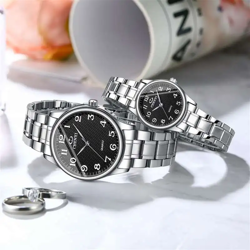 2023 Best Selling Charms Fashion Luxury Couple Watch men and Women Quartz Watch Classic Unisex Love's Wrist Watch