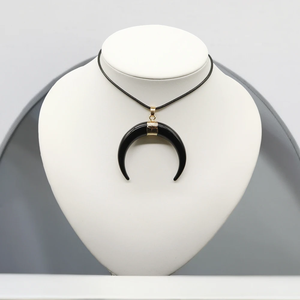 Винтажное ожерелье с подвеской из смолы, модные ювелирные изделия, подвески с регулируемой кожаной веревкой, рогами быка, акриловыми подвесками, ожерелье, аксессуары